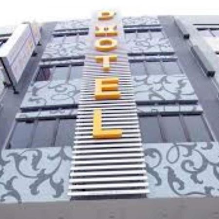 Hotel Zamburger De Melaka Buitenkant foto