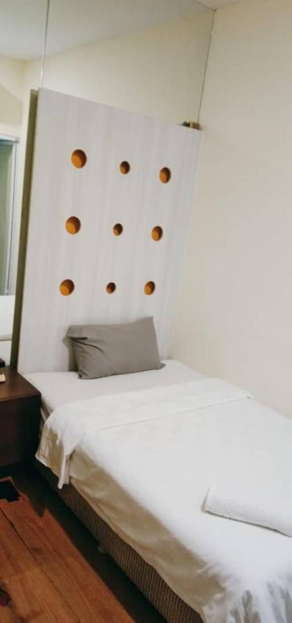 Hotel Zamburger De Melaka Buitenkant foto