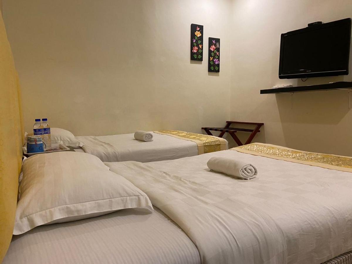 Hotel Zamburger De Melaka Buitenkant foto