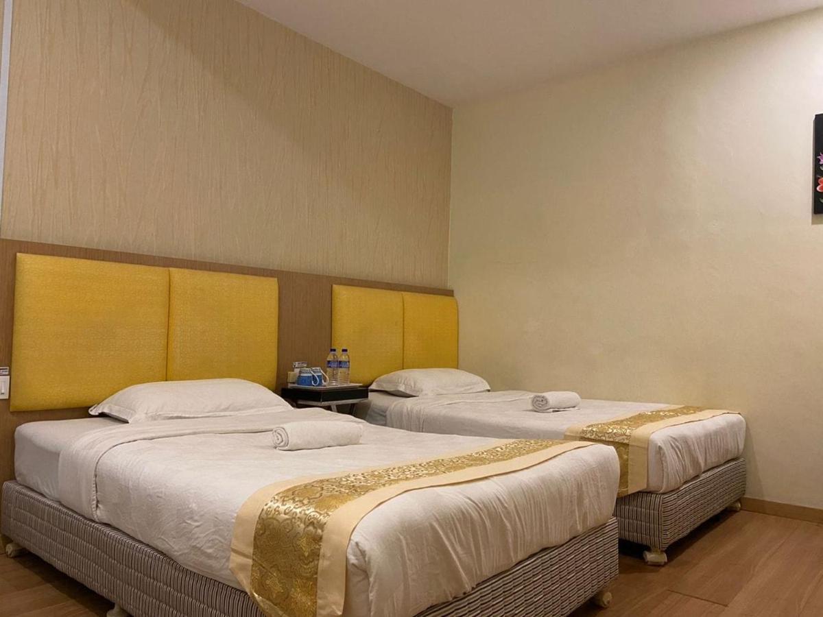 Hotel Zamburger De Melaka Buitenkant foto